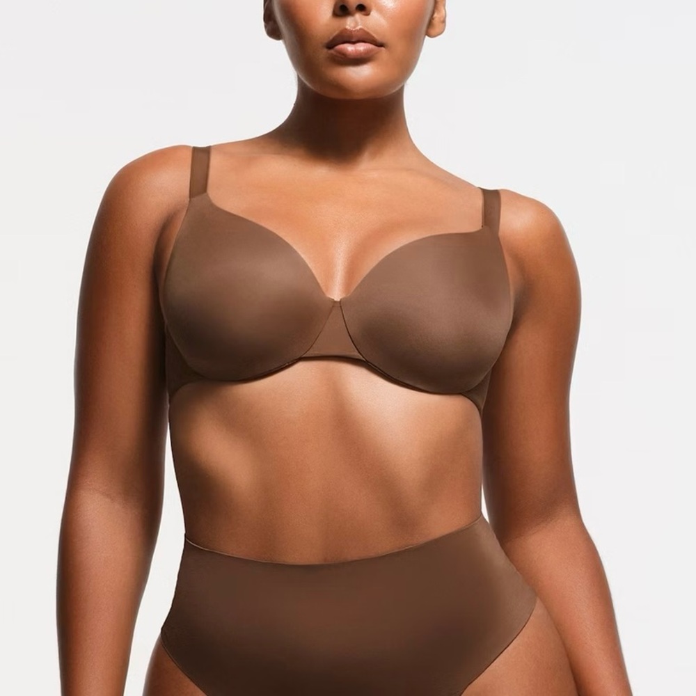 SKIMS Full Coverage Lightly Lined Bra
